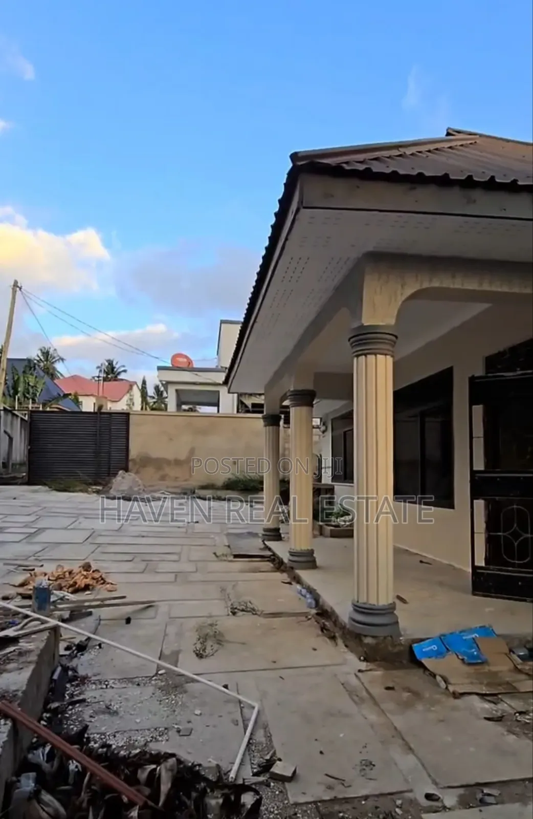 3bdrm House in Goba for sale