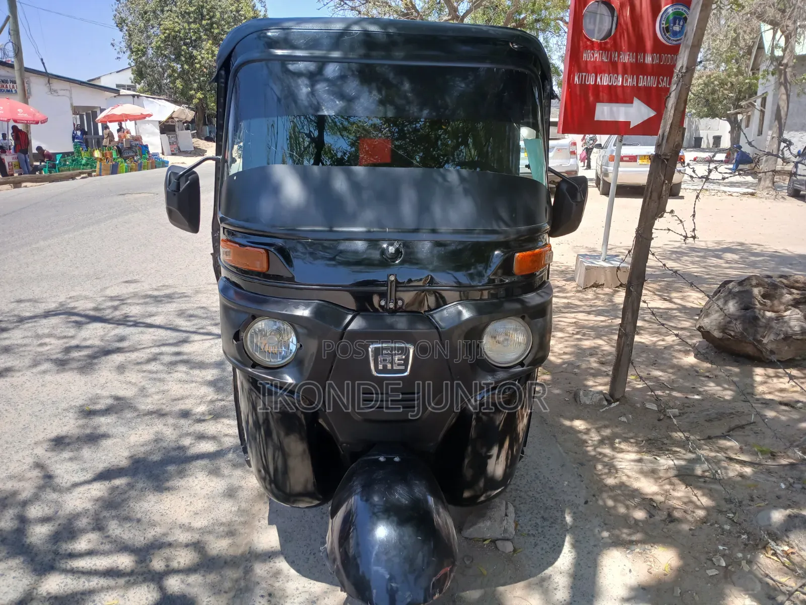 Bajaj RE 2021 Black
