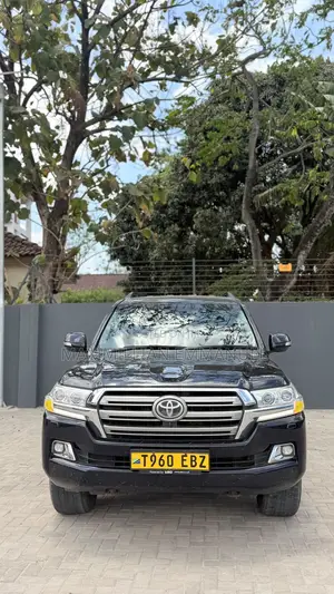 Toyota Land Cruiser 2017 Black