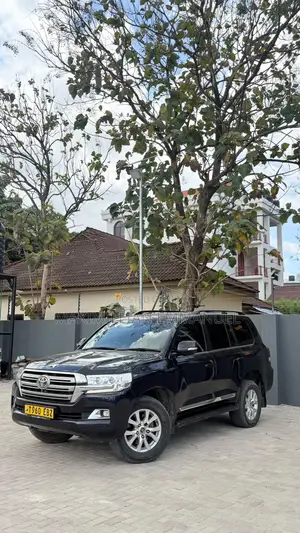 Toyota Land Cruiser 2017 Black