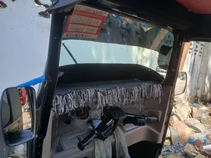 Bajaj RE 2021 Black