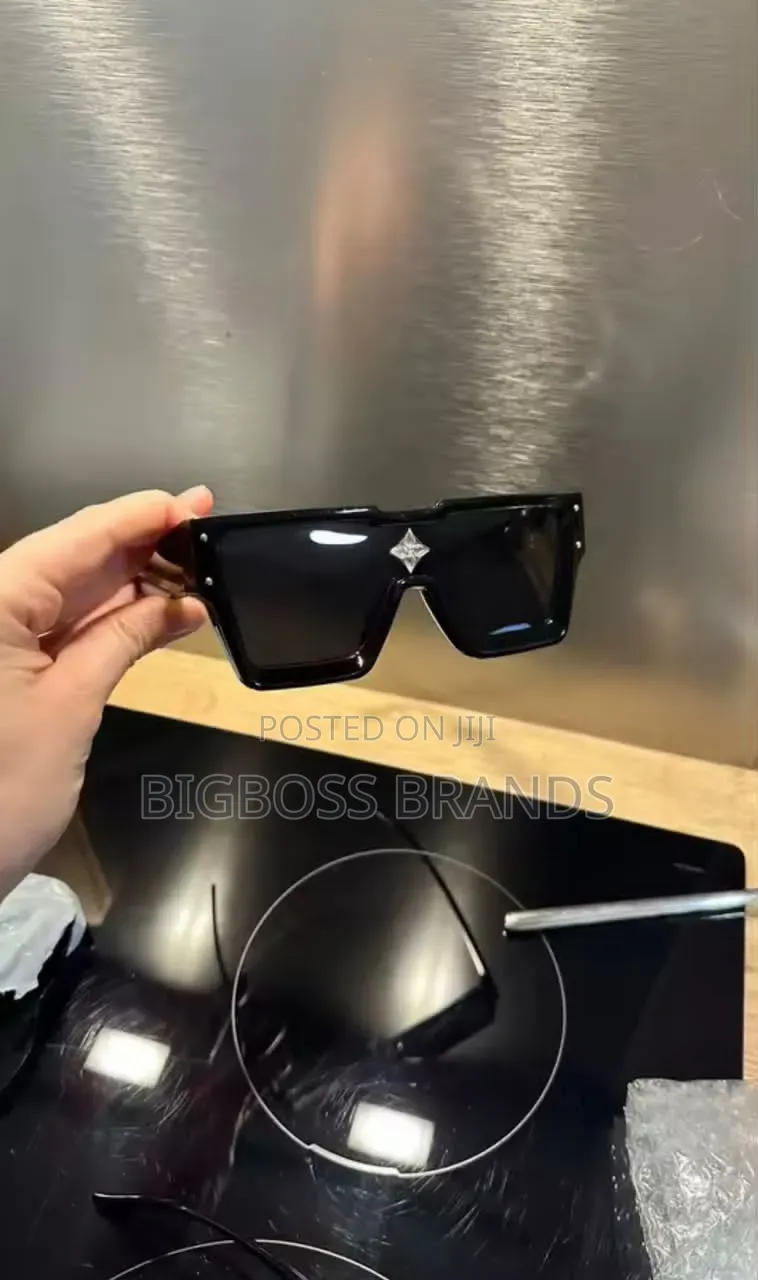 Louis Vuitton Cyclone Sunglasses