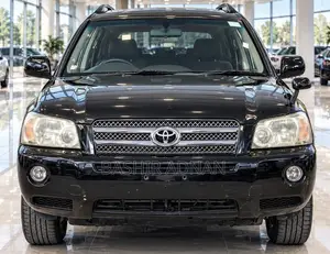 Toyota Highlander Base FWD 2004 Black