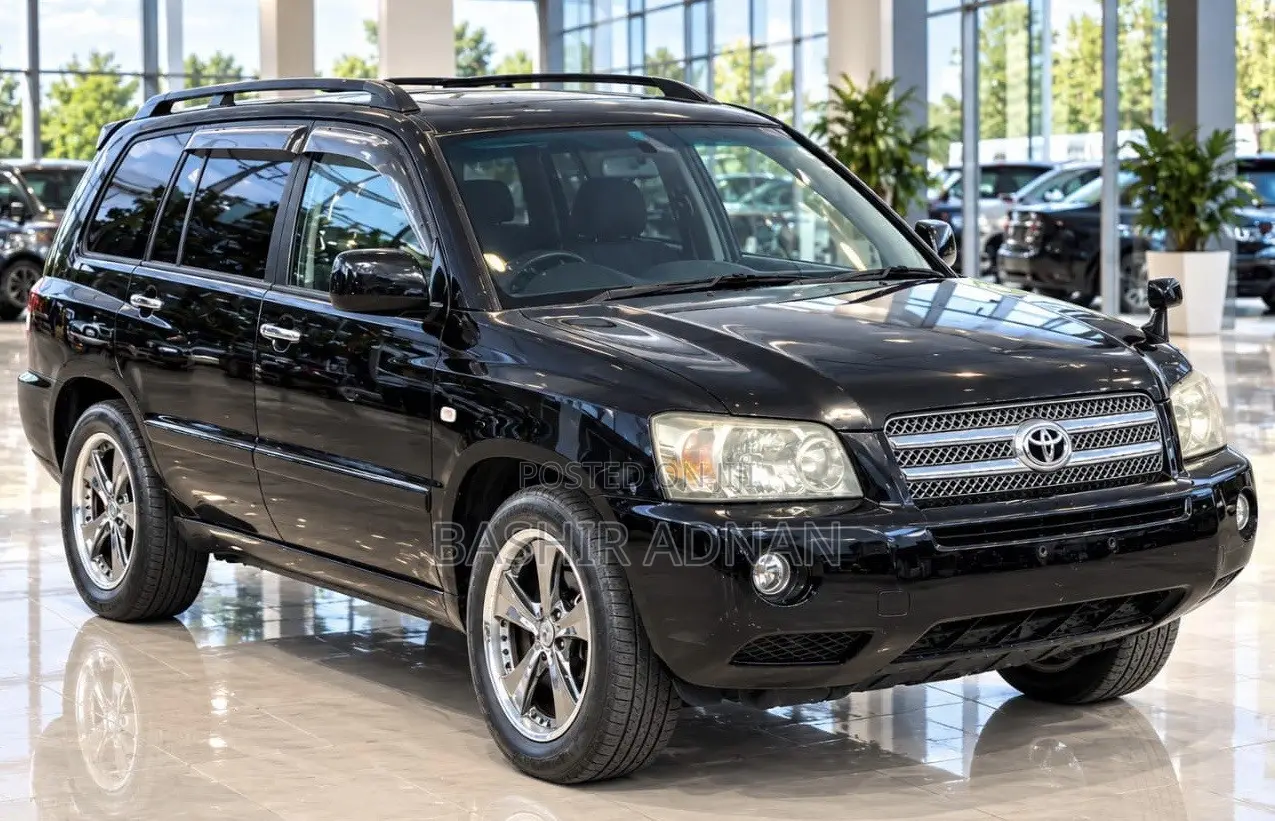 Toyota Highlander Base FWD 2004 Black