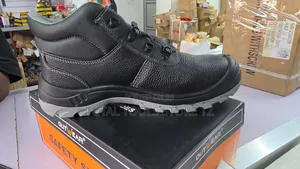 Safety Boot (Outwear) 39-45 Size