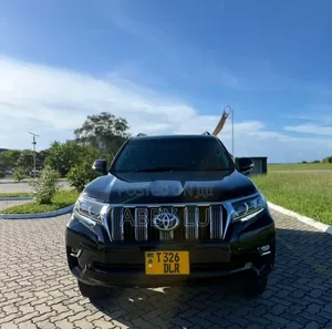 Toyota Land Cruiser Prado 2.7 i 2013 Black
