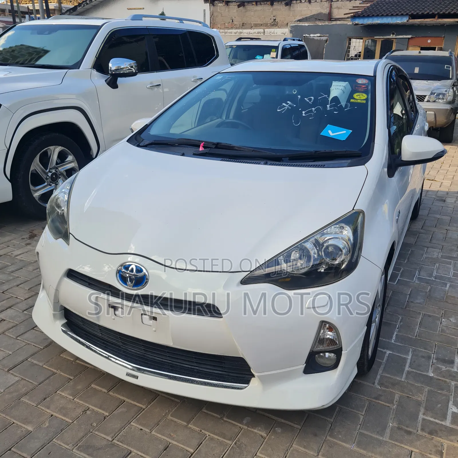 Toyota Aqua 2013 White