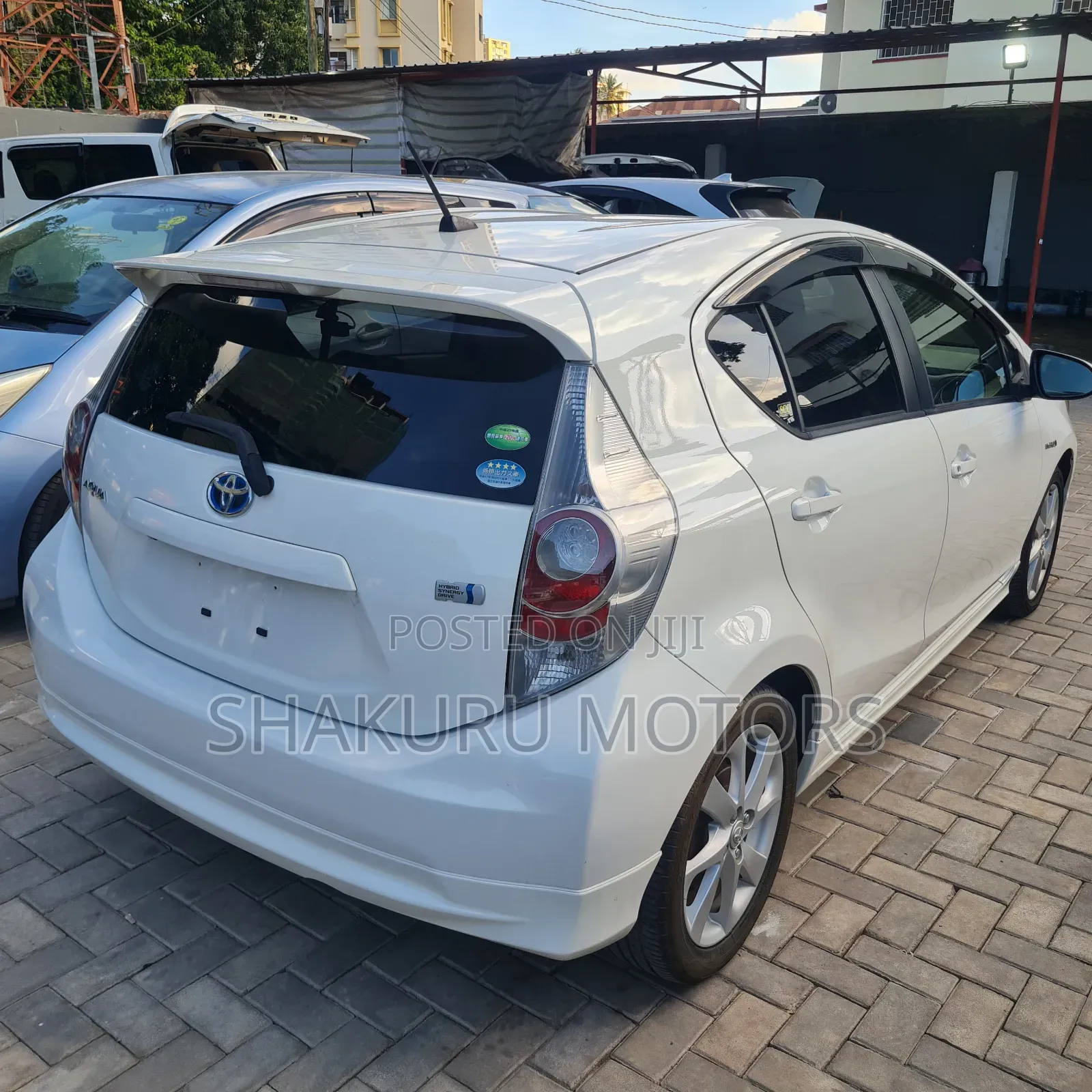 Toyota Aqua 2013 White