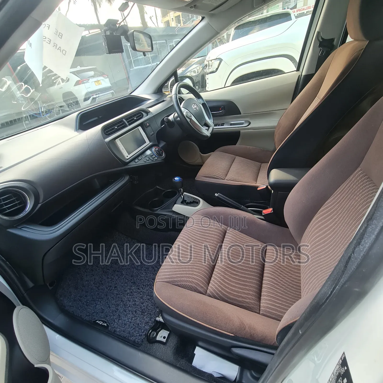Toyota Aqua 2013 White