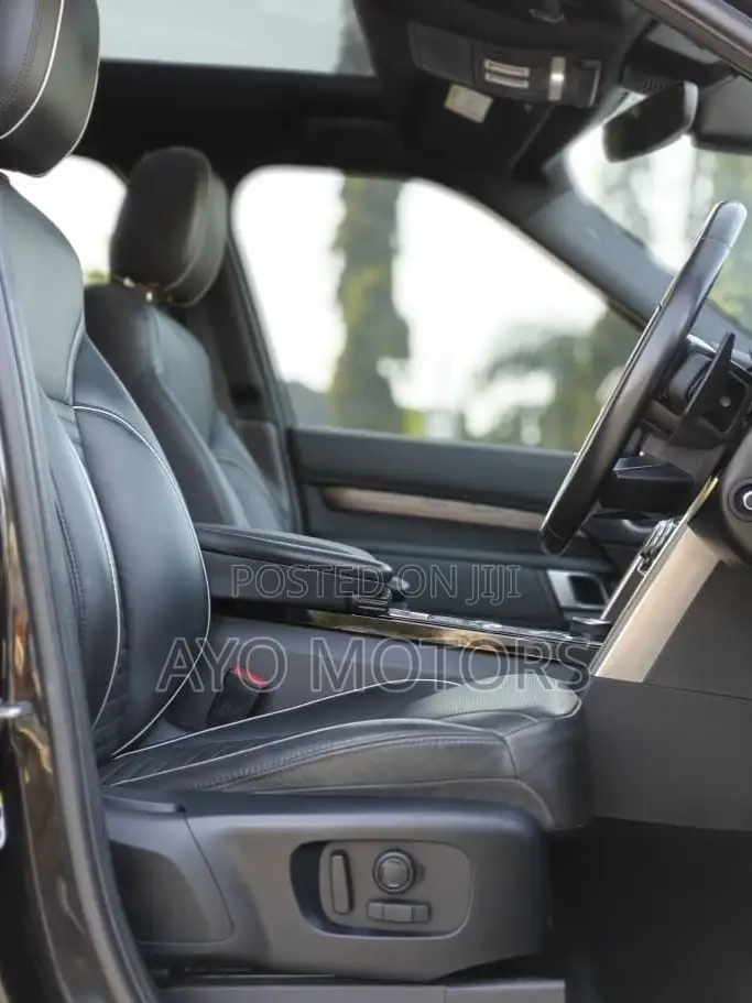Land Rover Discovery 2019 Black