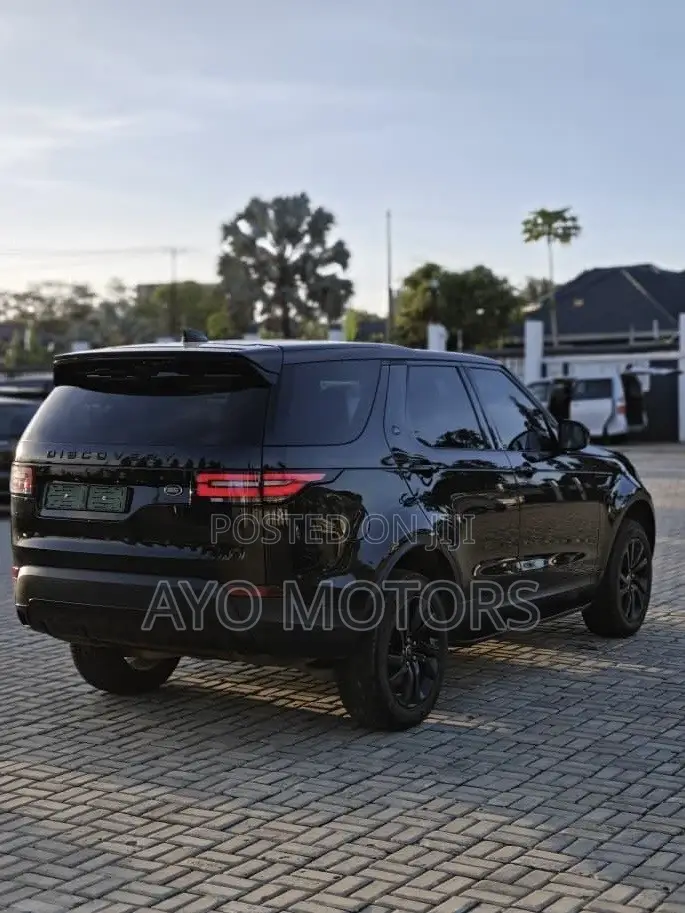 Land Rover Discovery 2019 Black