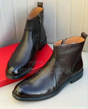 CLARKS SIGNATURE MEN’S SHOESFull Box AvailablePrice: