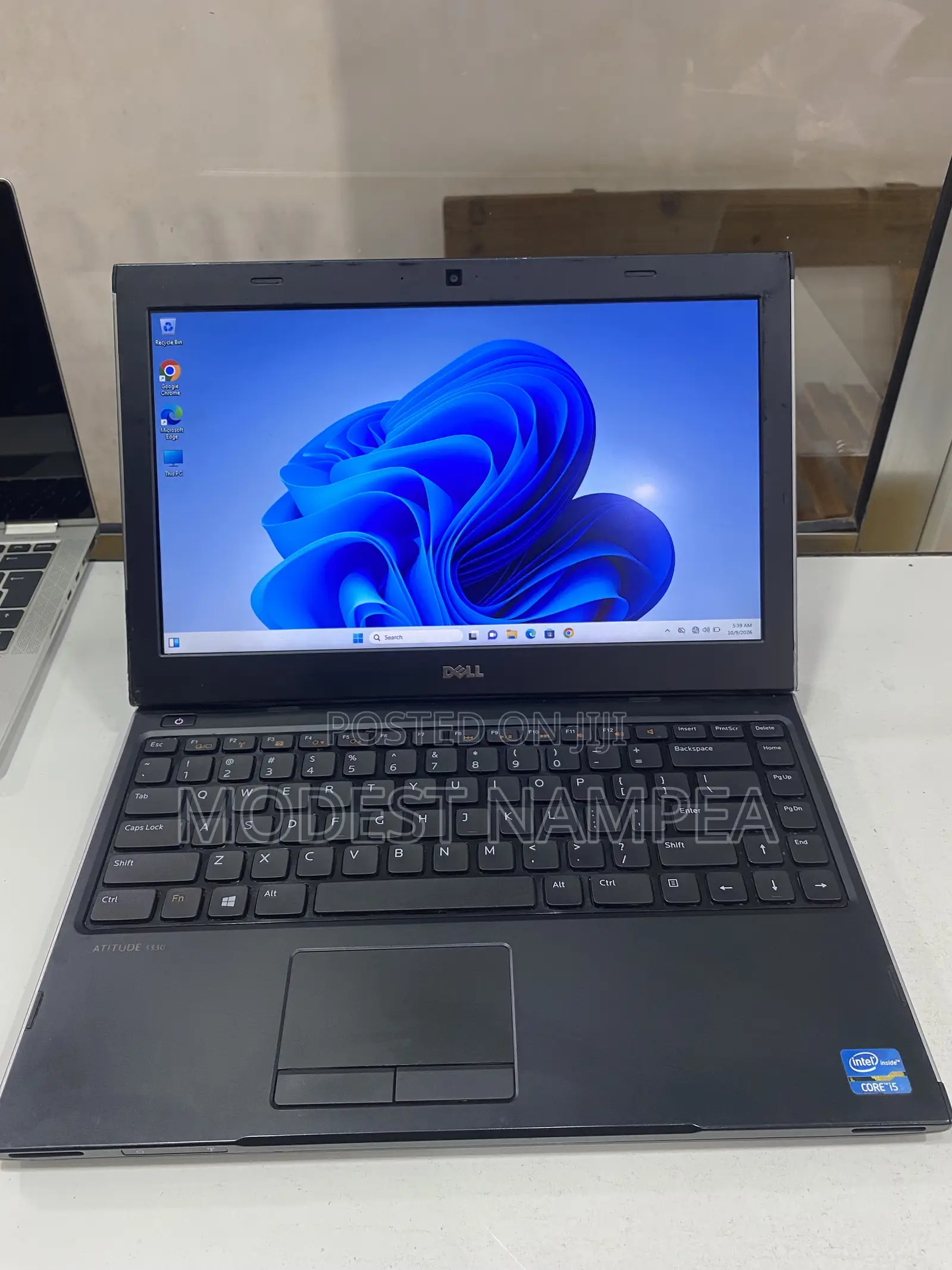 Laptop Dell Latitude 3330 4GB Intel Core i5 HDD 500GB