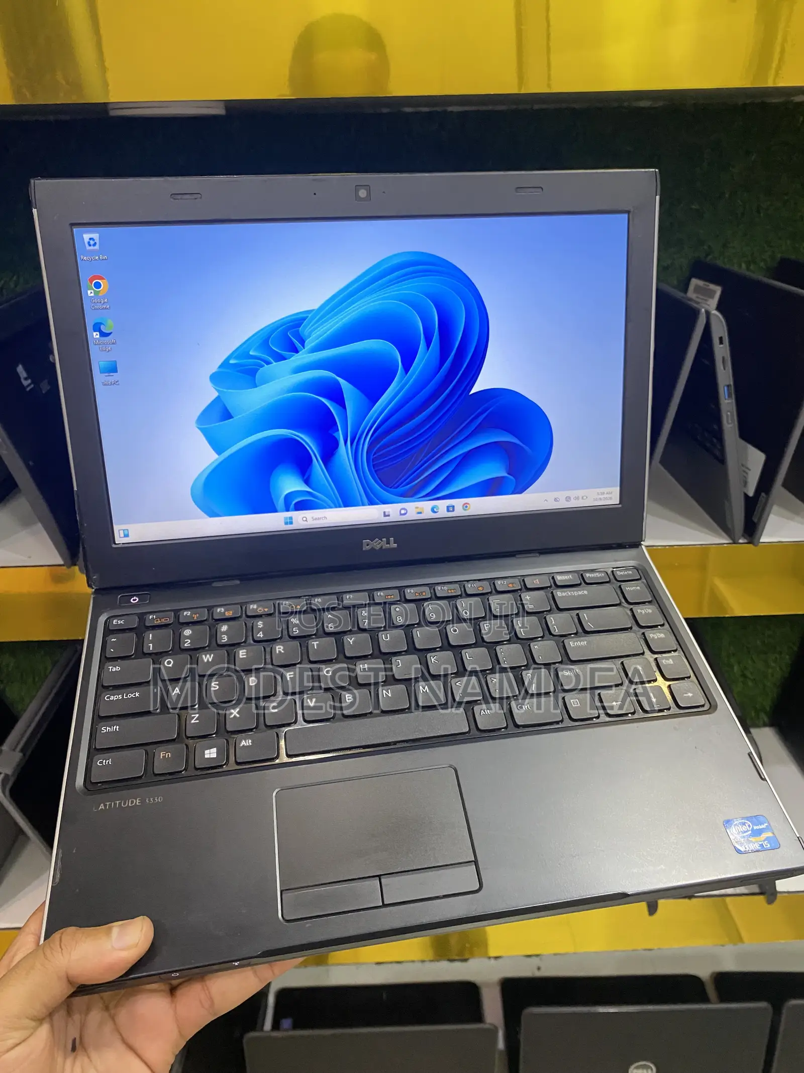 Laptop Dell Latitude 3330 4GB Intel Core i5 HDD 500GB