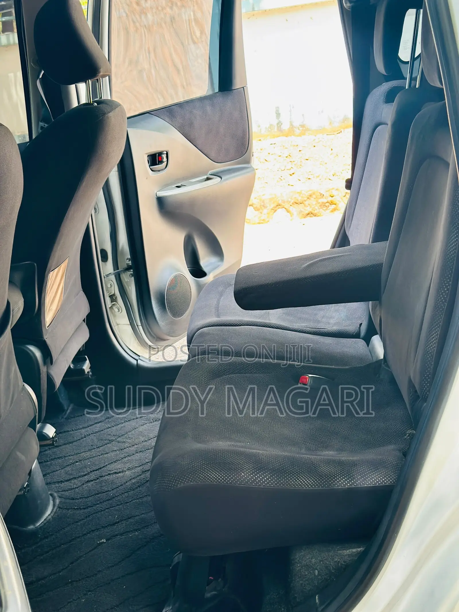 Toyota Ractis 2006 White