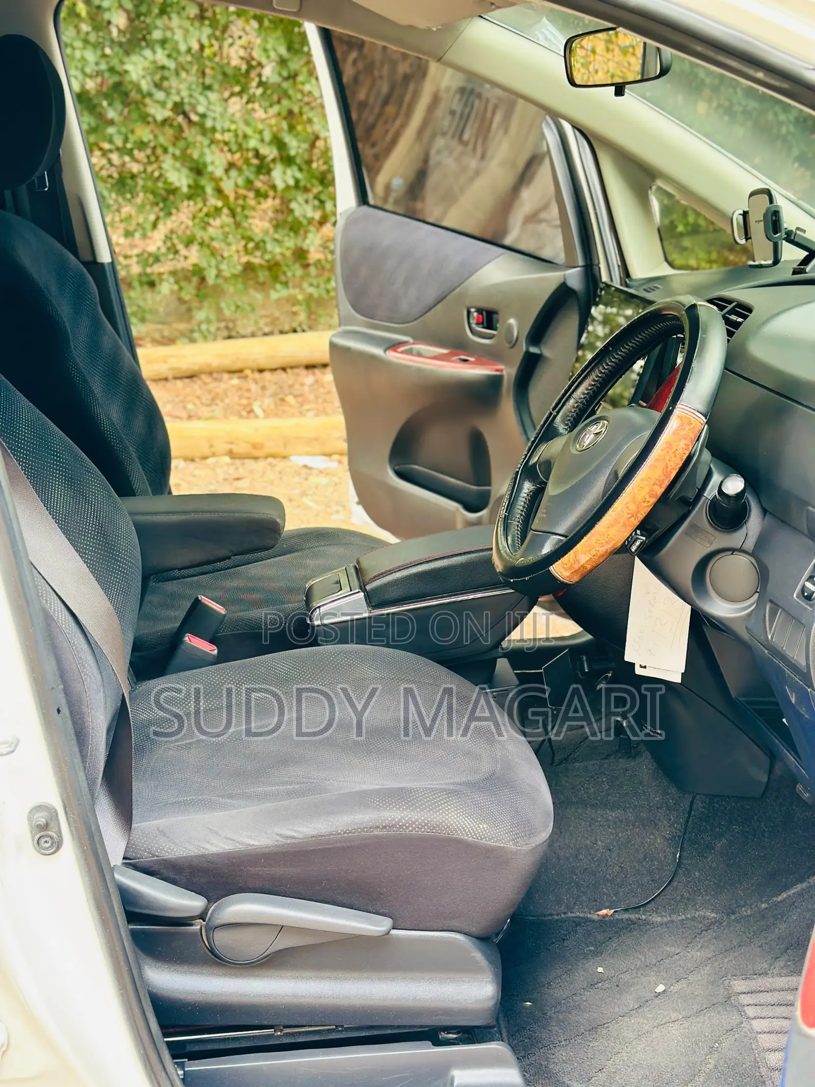 Toyota Ractis 2006 White