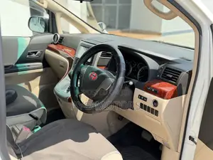 Toyota Alphard 2010 White