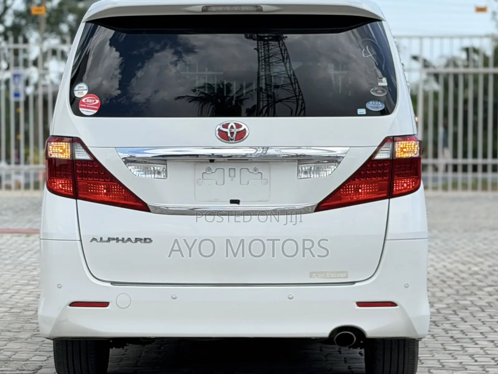 Toyota Alphard 2010 White
