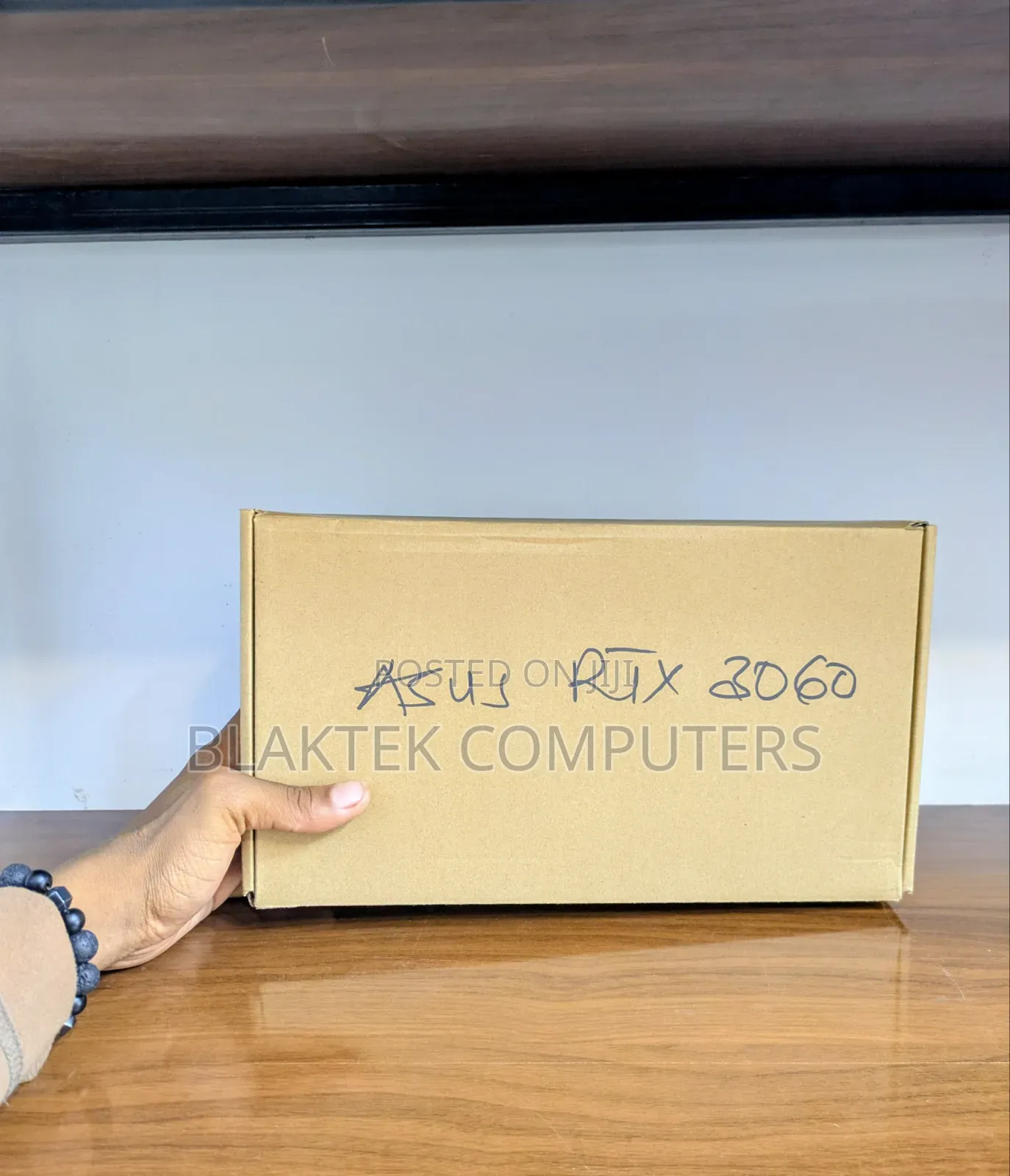 ASUS RTX 3060 .