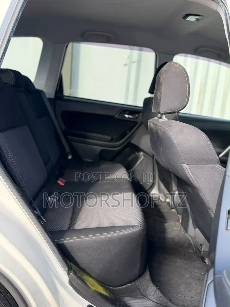 Subaru Forester 2.0XT Premium 4dr SUV AWD (2.0L 4cyl Turbo CVT) 2014