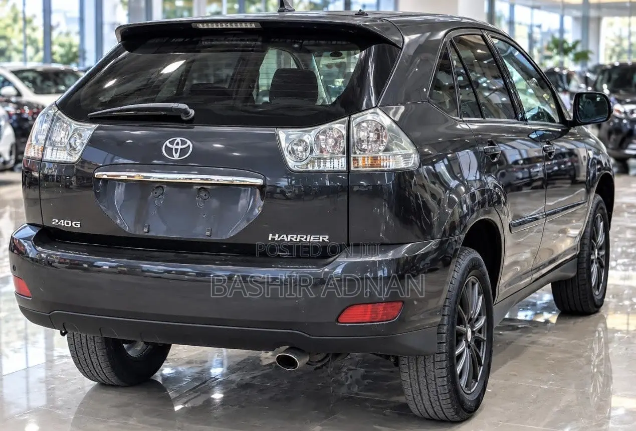 Toyota Harrier 2.4 2005 Gray
