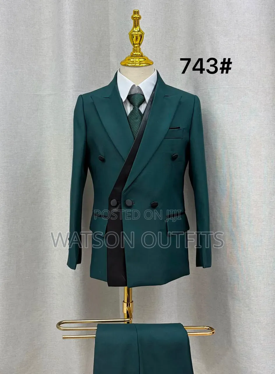 Children Suits Suti Za Watoto in Expensive Design and Quality