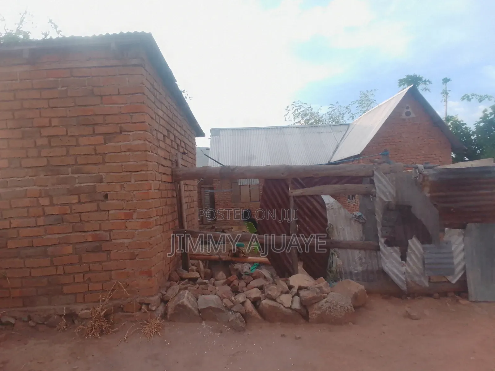 3bdrm House in Gombela, Gangilonga for sale