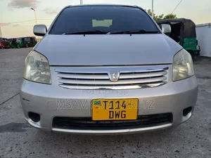 Toyota Raum 1.5 FWD 2004 Beige