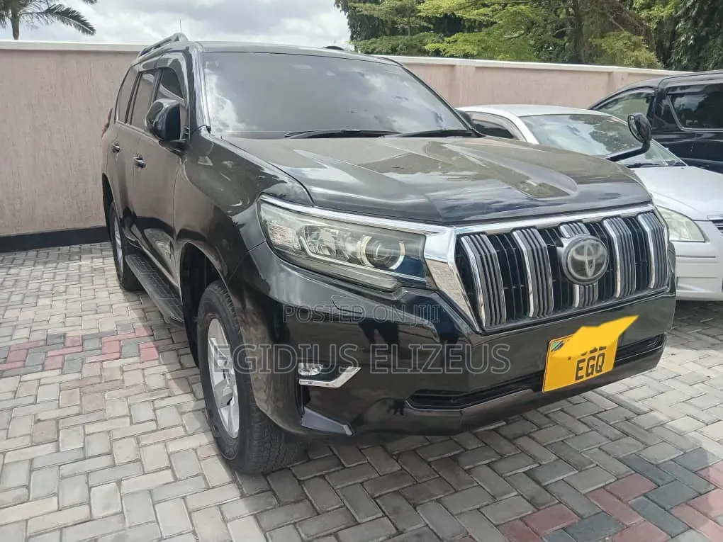 Toyota Land Cruiser Prado 2021 Black