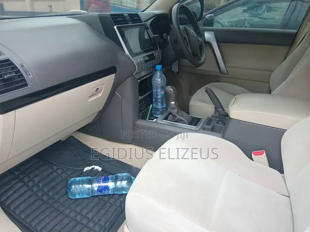 Toyota Land Cruiser Prado 2021 Black