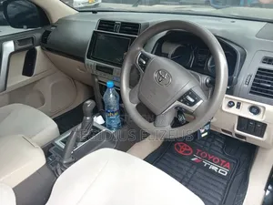 Toyota Land Cruiser Prado 2021 Black