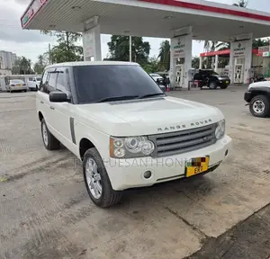 Land Rover Range Rover Vogue 2010 White