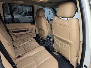 Land Rover Range Rover Vogue 2010 White