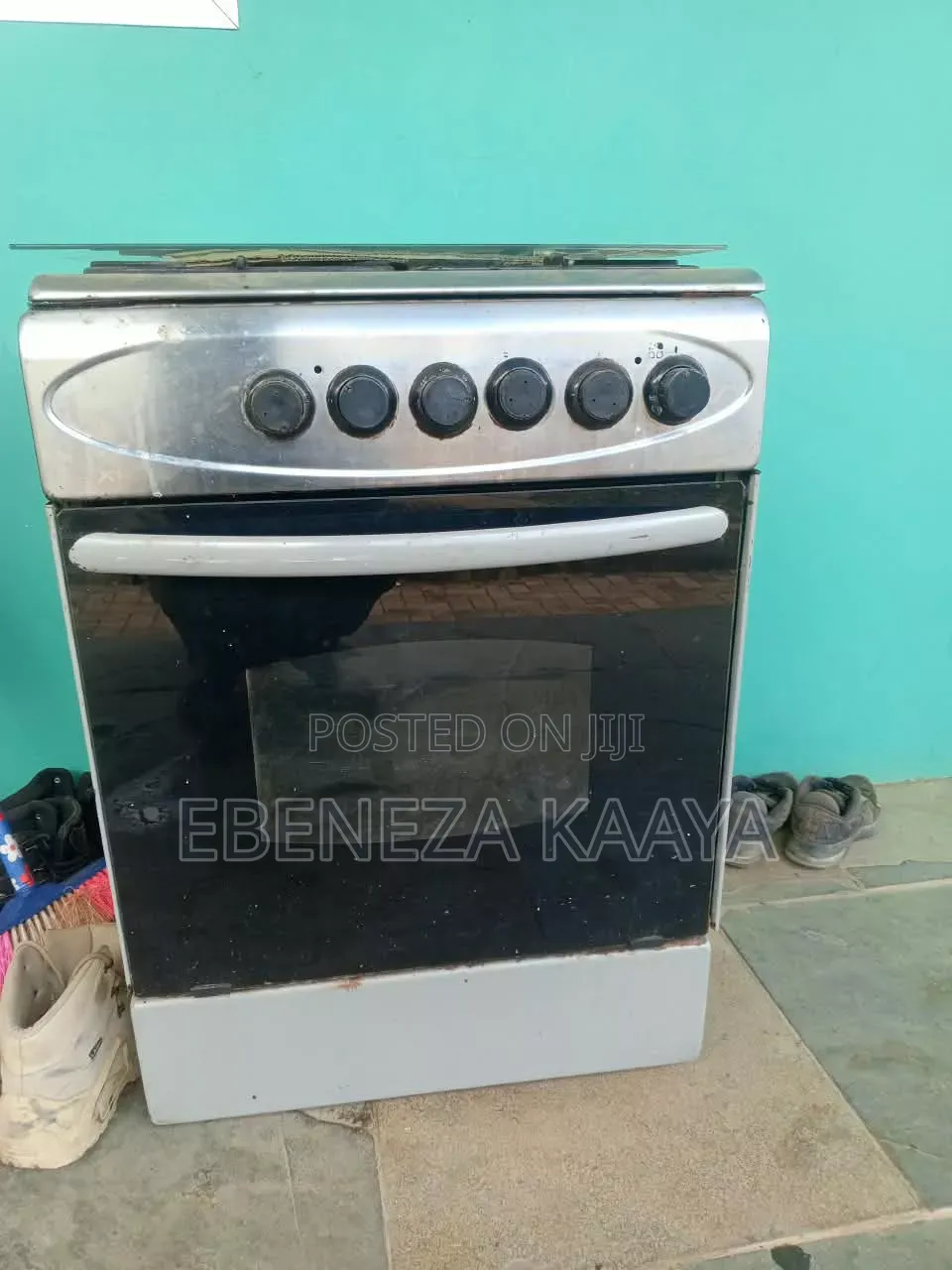 Gas Cooker With Oven