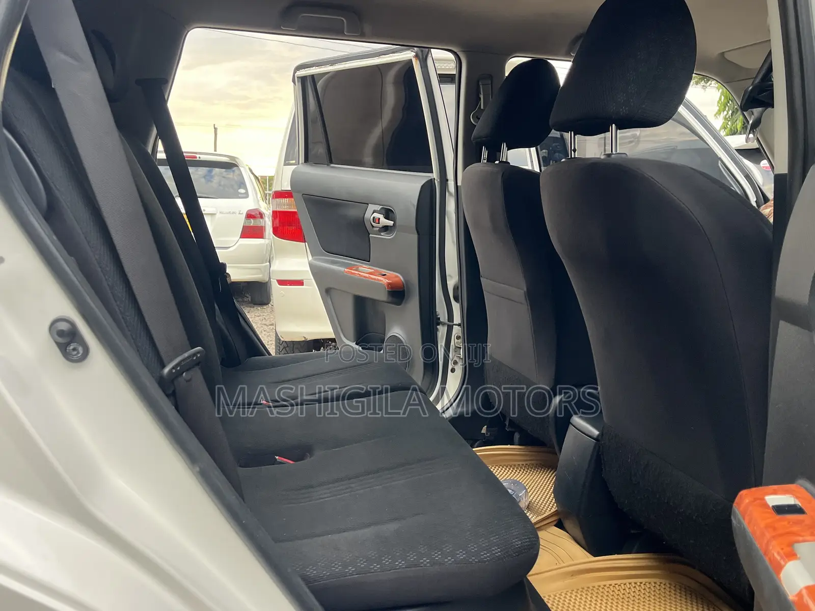 Toyota Corolla Rumion 2008 Pearl