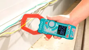 Total AC/Dc Clamp Meter 1200A
