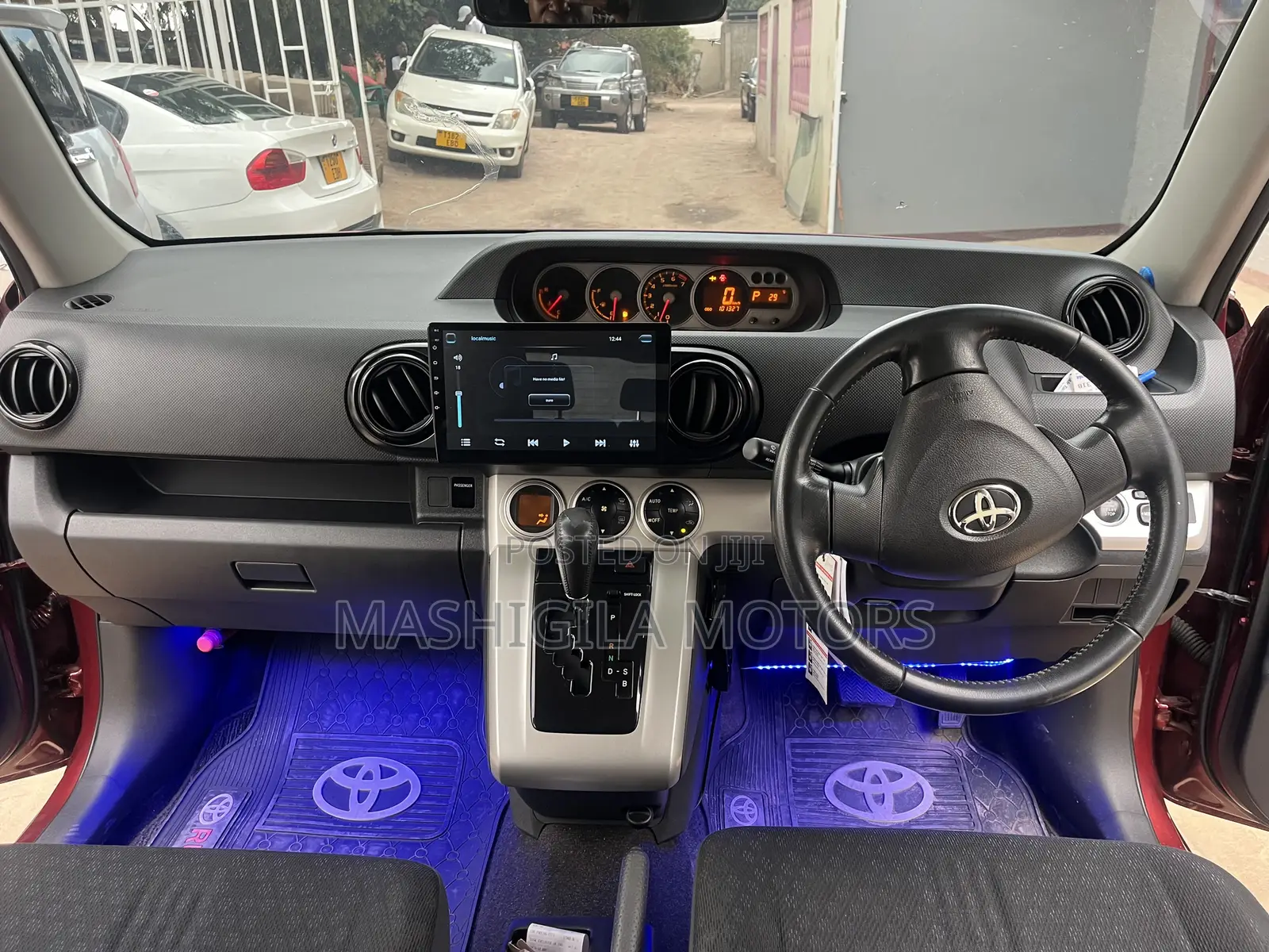 Toyota Corolla Rumion 2008 Maroon