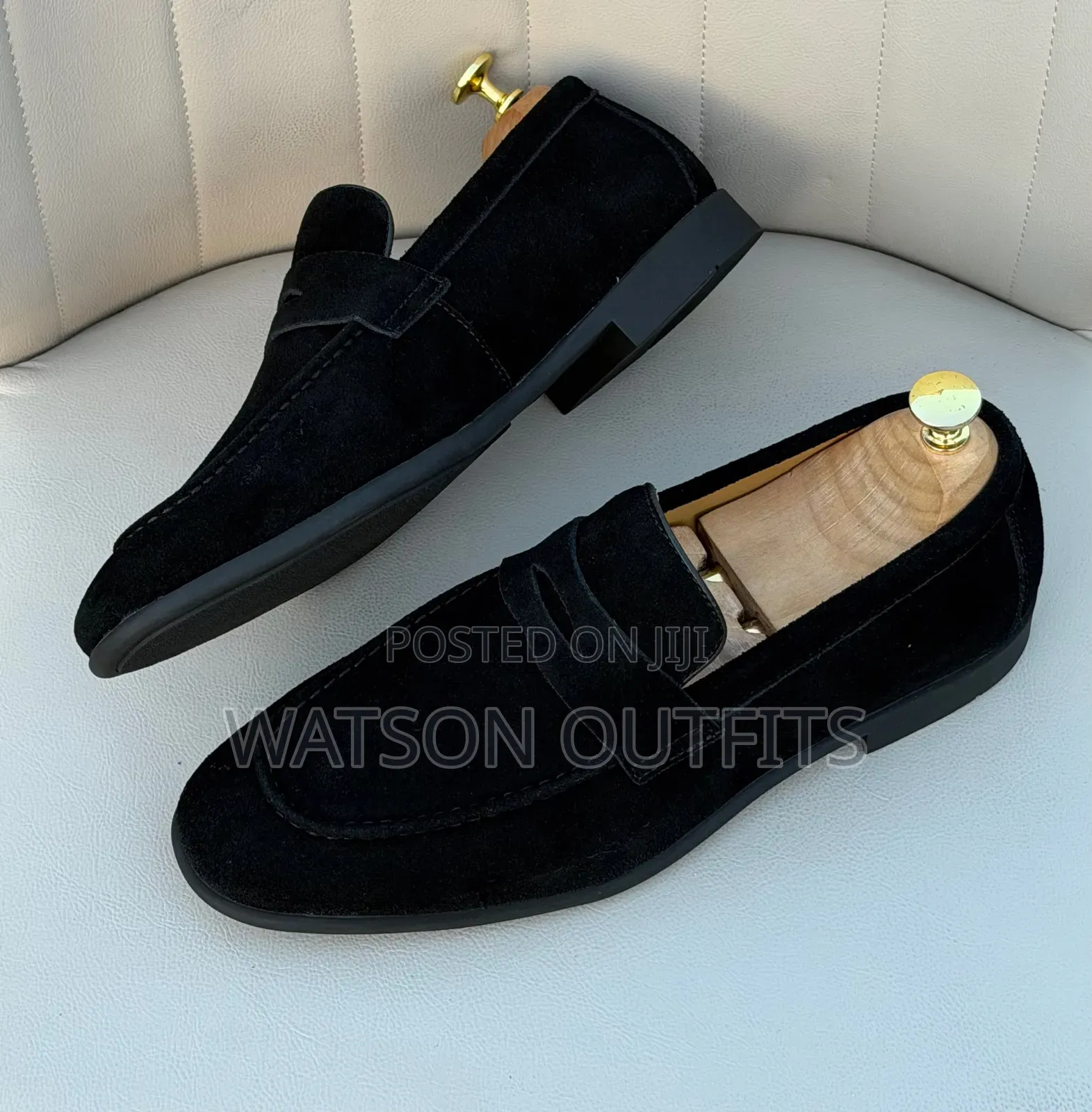 Men's Leather Official Loafer Shoes in FERRAGAMO Design