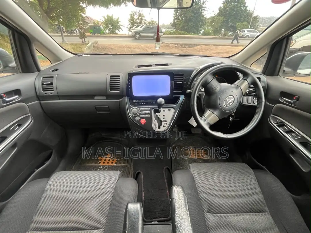 Toyota Wish 2003 White