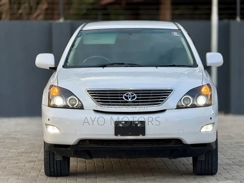 Toyota Harrier 2006 White