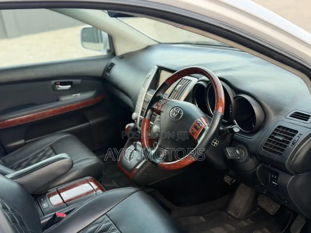 Toyota Harrier 2006 White