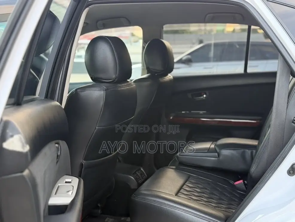 Toyota Harrier 2006 White