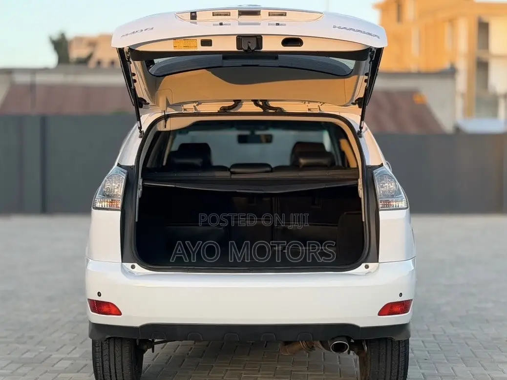 Toyota Harrier 2006 White