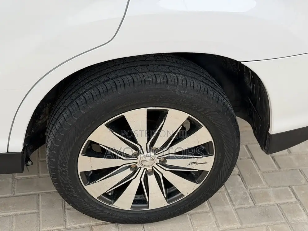 Toyota Harrier 2006 White