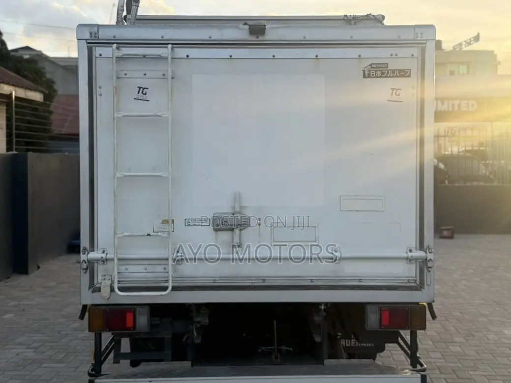 Isuzu Truck