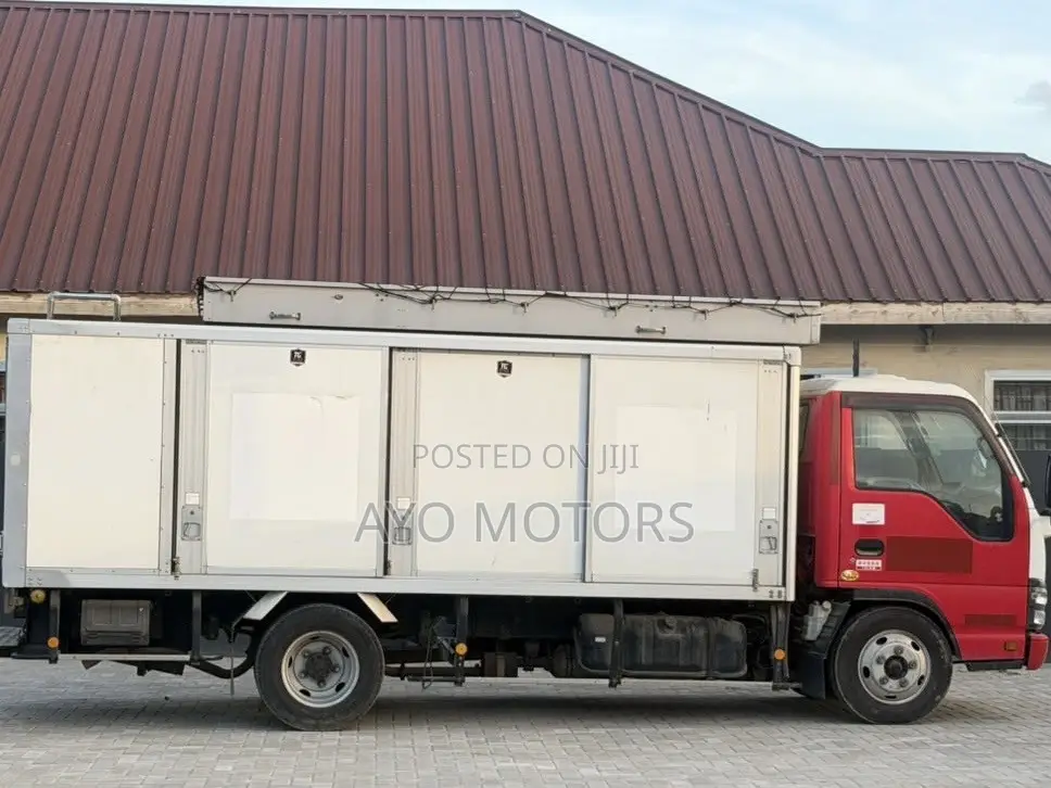Isuzu Truck