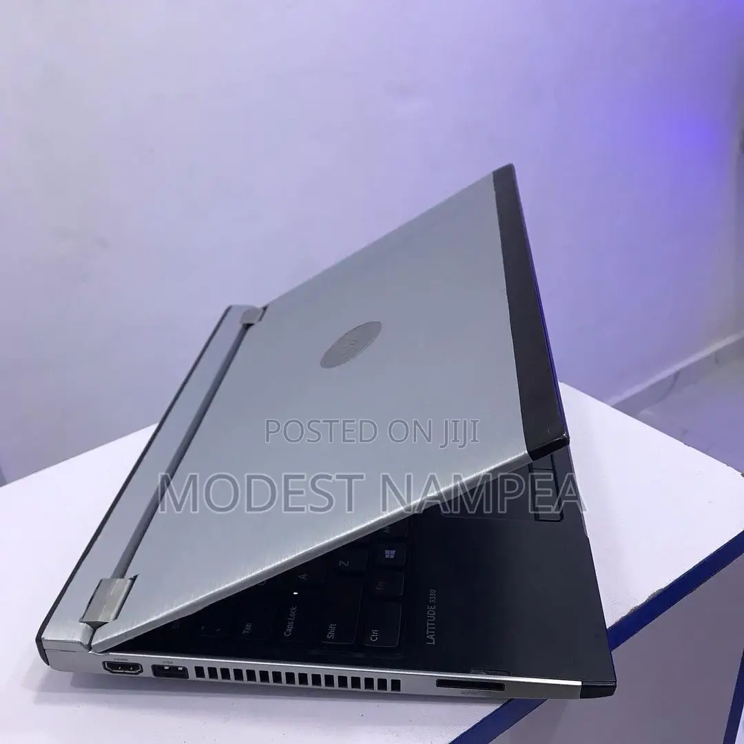 Laptop Dell Latitude 3330 4GB Intel Core i5 HDD 500GB