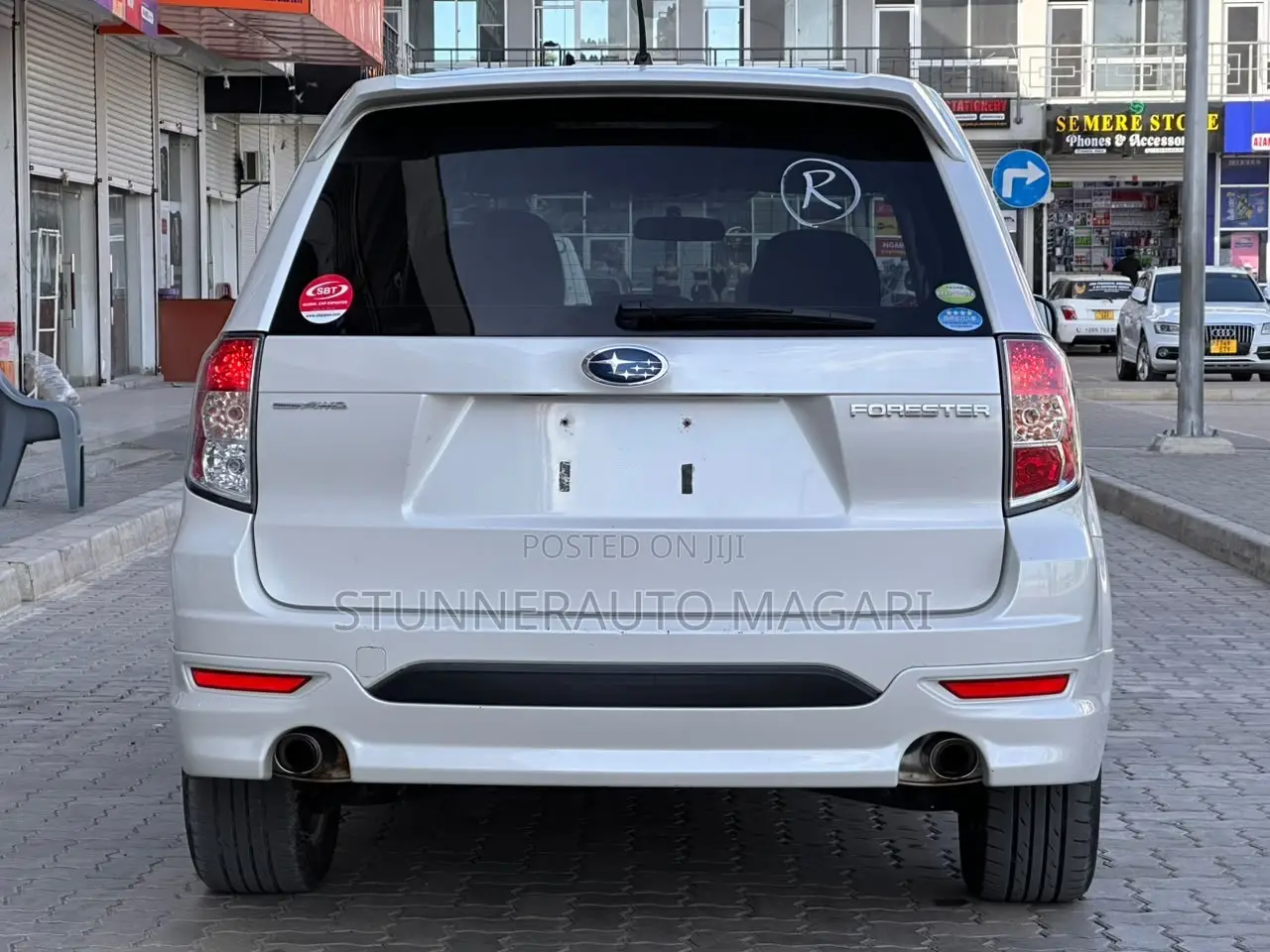 Subaru Forester 2011 Pearl