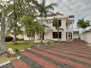 5bdrm House in Kunduchi for rent