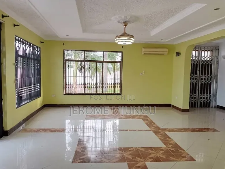 5bdrm House in Kunduchi for rent